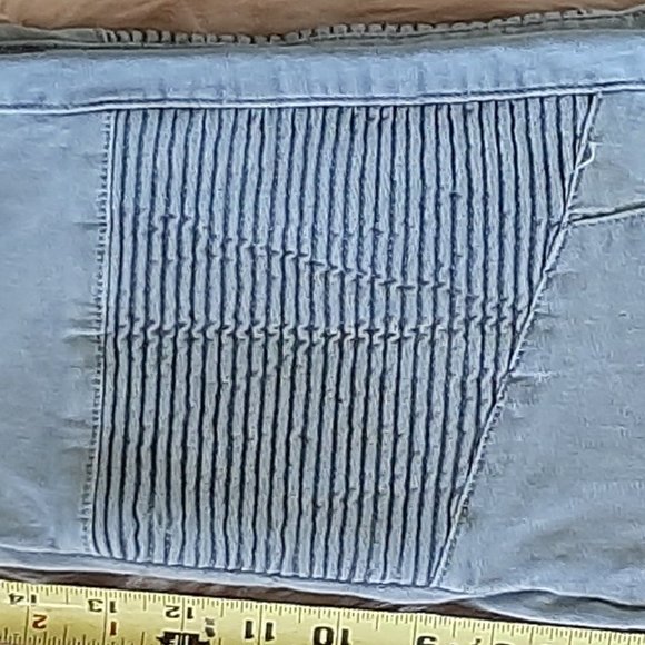 Skinny Stretch Jeans - Picture 7 of 9